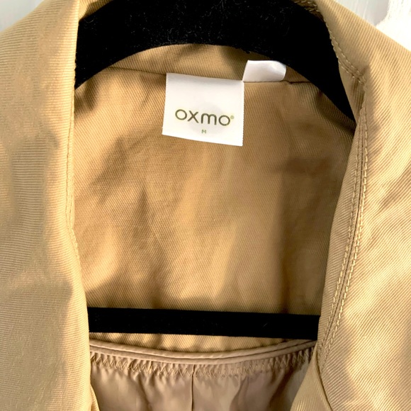 Belted tan Trench-coat by OXMO Size M - Picture 4 of 7